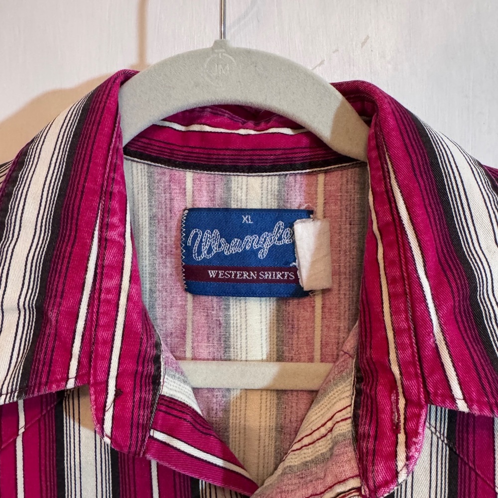 Vintage Wrangler Men's Shirt Stripes Red Black Western Pearl Snap Down XL 90s - Picture 2 of 8